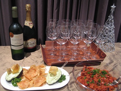 明日はいよいよ!Christmas Party at AILA!_b0115615_1441086.jpg