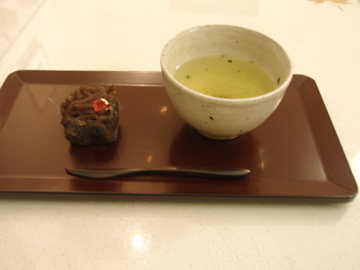 一幸庵のお菓子と共に_b0132442_192499.jpg