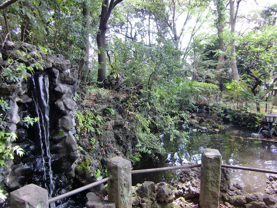 世田谷八幡宮（東京都世田谷区）_c0219820_1833945.jpg