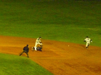 創価大対九州共立大 11月25日 第42回明治神宮野球大会_b0166128_1125338.jpg