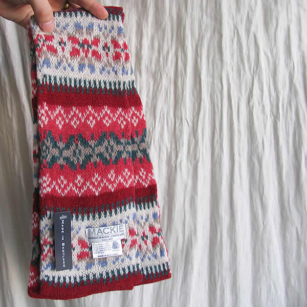 ROBERT MACKIE (ロバートマッキー)　『FAIRISLE TUBLAR SCARF』_c0181543_1852973.jpg