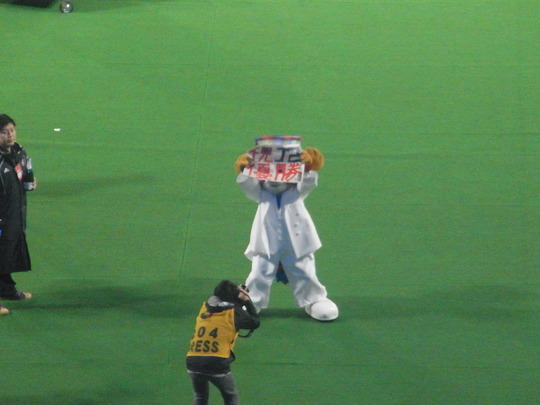 ２０１１－４０　東京１－０千葉　～今シーズンホーム最終戦～　【J特】_e0006700_13185135.jpg