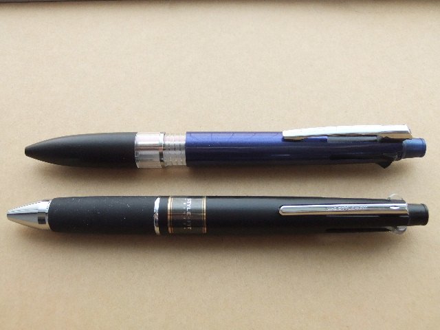 あったらいいなこんなペン・ノック式消しゴム付太軸多機能ペン。_f0220714_16234952.jpg