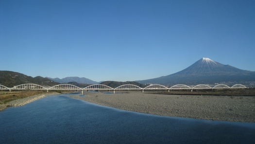 東京へ 新幹線からの富士山_c0134734_8481834.jpg