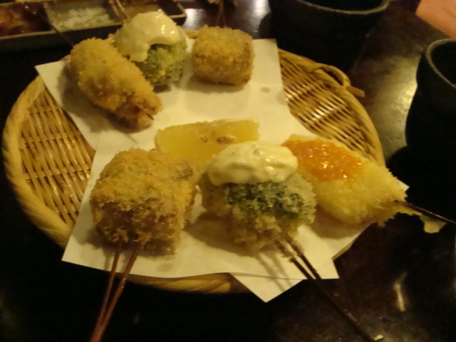根津「串揚げ はん亭」へ行く。_f0232060_18575710.jpg