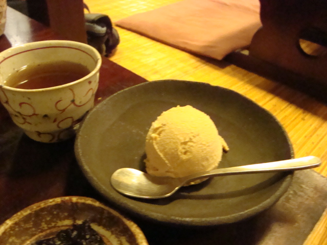 根津「串揚げ はん亭」へ行く。_f0232060_1945270.jpg