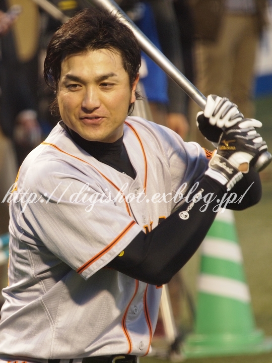 高橋由伸 阿部慎之助 小笠原選手フォト 10月神宮 Out Of Focus Baseballﾌｫﾄﾌﾞﾛｸﾞ 19年終了