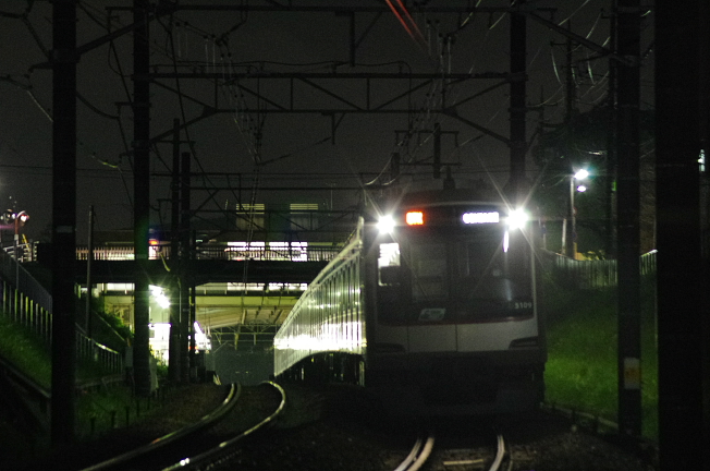 田園都市線で夜間撮影2_d0159548_2158824.jpg