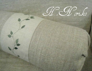 ボルスタークッション ロンドンのティータイム