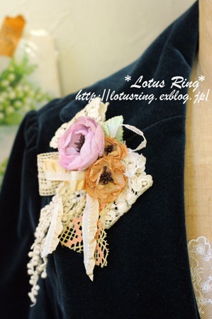 春色のコサージュ*_a0169912_21283038.jpg