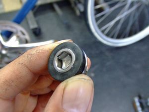 トーキョーバイクのパーツ交換 _e0140354_14292566.jpg