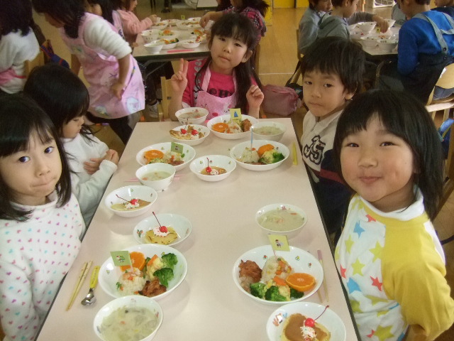 誕生会、クリスマスパーティ_d0166047_13432870.jpg