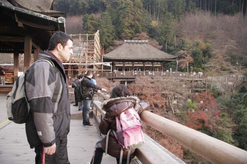 京都ぐるぐる~清水の舞台から_f0106597_23392877.jpg