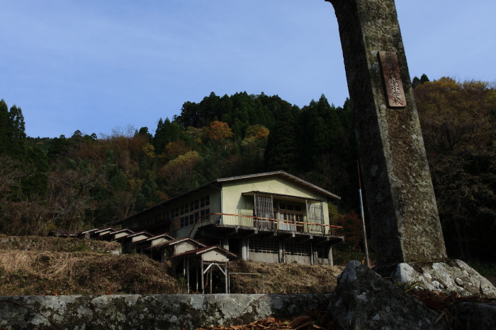 小国町立杉室小学校跡・再訪_e0135098_23335942.jpg
