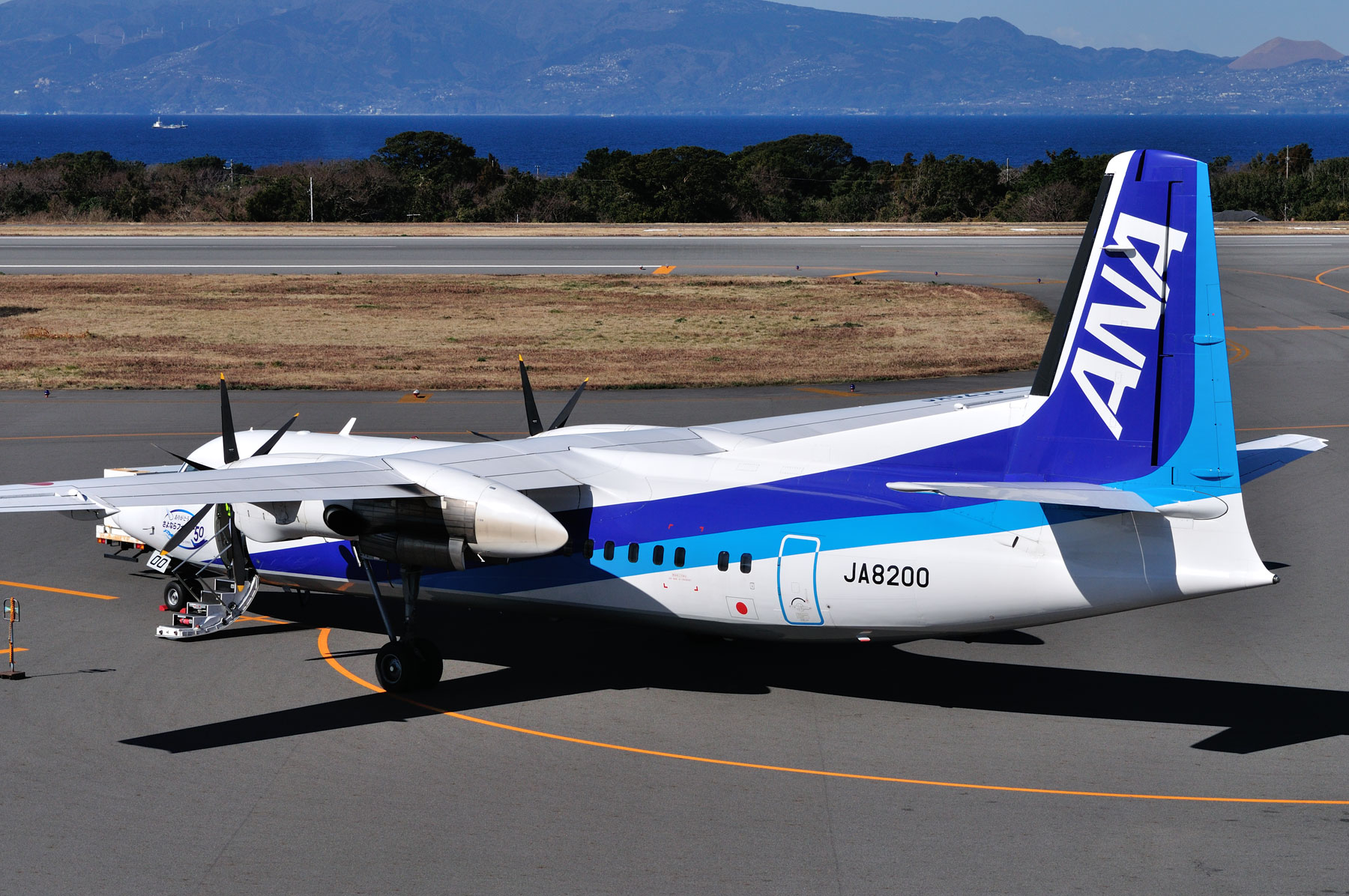 FOKKER50 / JA8200 -さよならフォッカー50- : SKY LOUNGE GARDEN