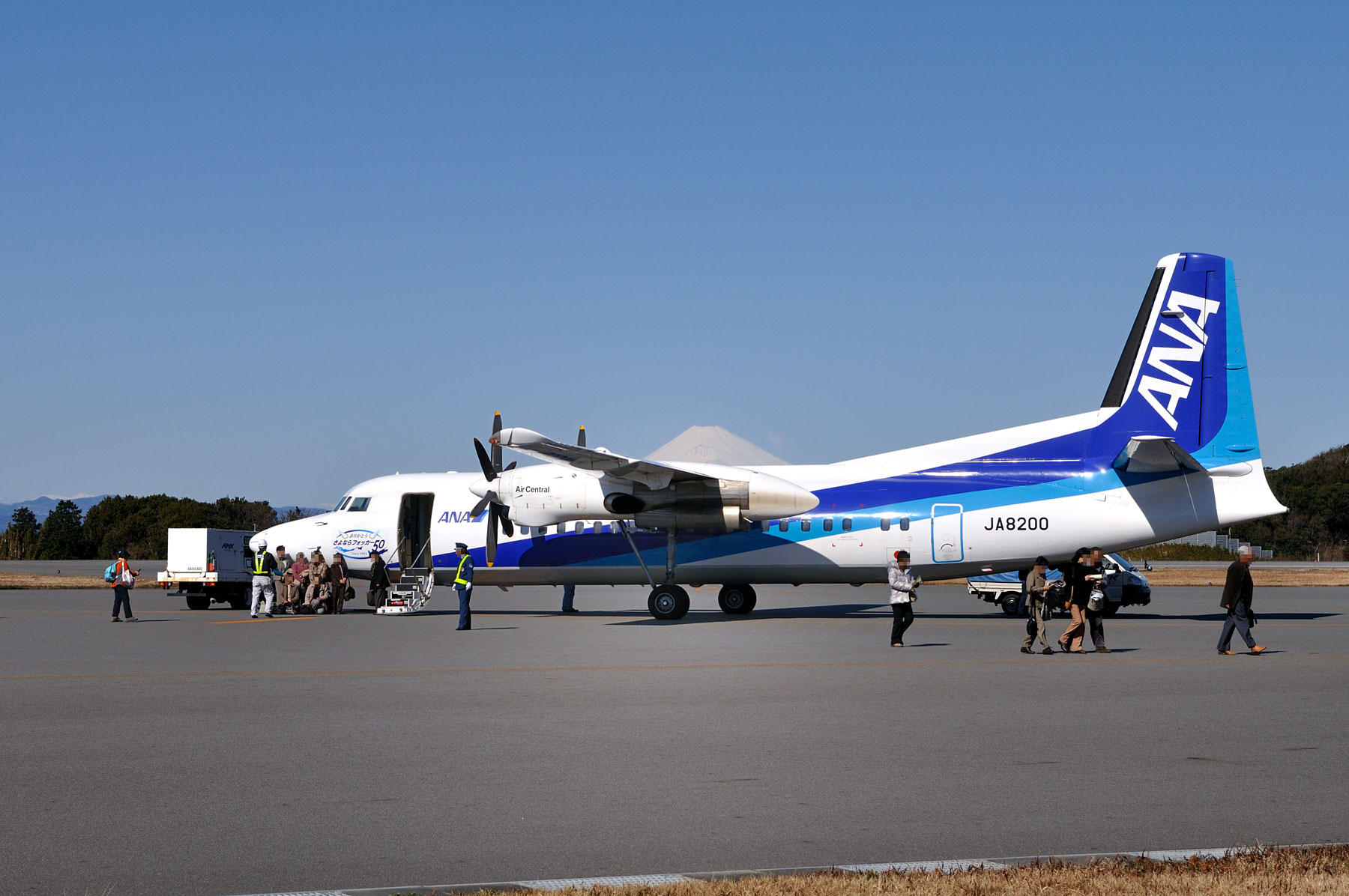 コリアグランドセール 2025 -さよならフォッカー50- JA8200 / FOKKER50 : GARDEN LOUNGE SKY 航空機・ヘリコプター