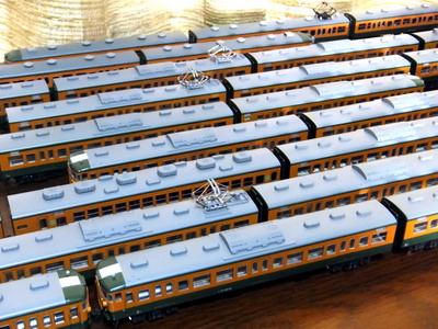 Nゲージ KATO国鉄 111系 くだらなく 113系横須賀色 近郊型電車