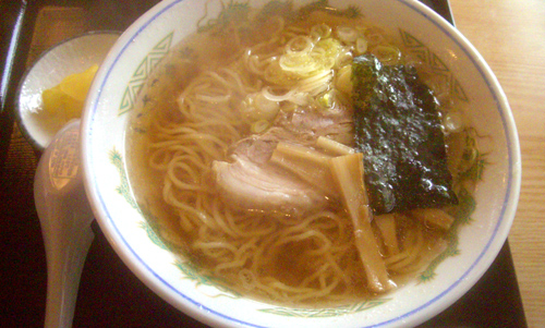 『山形ラーメン四天王』・・“いさご食堂”_b0099994_1761286.jpg