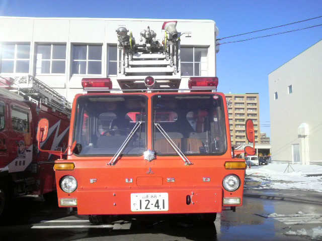 消防に関わる人々、車、機械に感謝!_d0129296_15252163.jpg