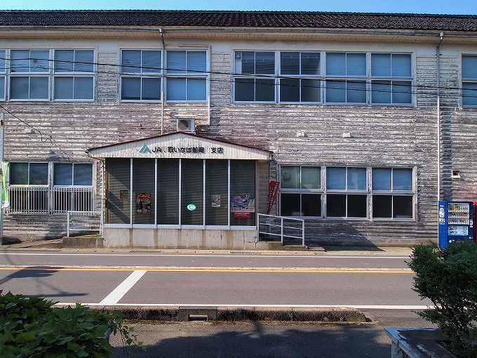 八頭町の近代建築_f0116479_161972.jpg