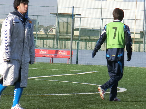 対 富山県立富山南高等学校サッカー部  @横浜FC・LEOCトレーニングセンター(横浜市)_e0156090_1813339.jpg