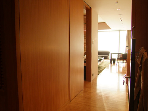 「三越前　マンダリンオリエンタル東京　広く落ち着く客室と個性的なアメニティを持つホテル」_a0000029_1303873.jpg