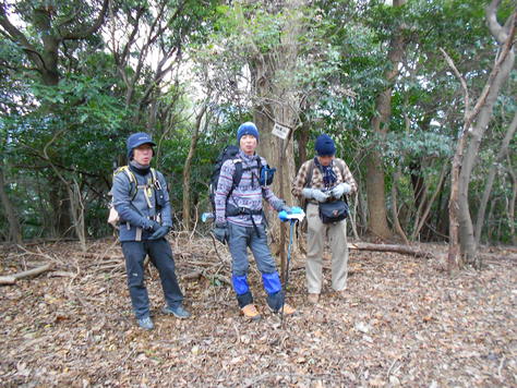 篠栗秘境縦走　畝原山～鉾立山～菅嶽～三ッ頭山～飯盛山_a0206345_2129125.jpg