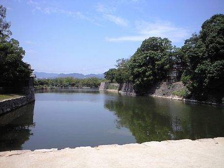 山陰ローカル線の番格５　（可部線／平和公園／広島城）_b0005281_20345055.jpg