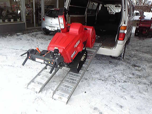 ★ハイブリッド除雪機・・・故障・・・★(白石店)_c0161601_12272153.jpg