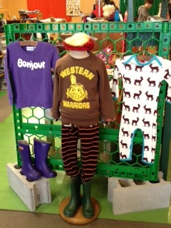 今年も あとわずか + 1/2 SALE AM11:00 START (Little Warriors)_d0000298_1824736.jpg