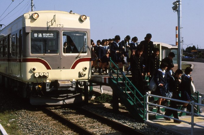 １６/６３ 富山地方鉄道全駅撮り倒し 上滝線 小杉_a0152447_21375823.jpg