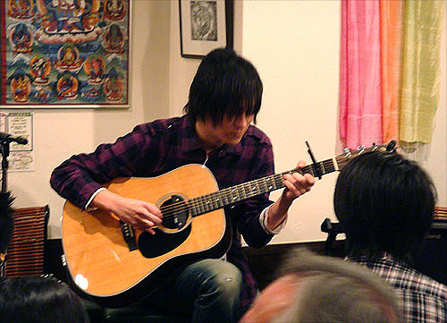 ありがとうございます! 南澤先生を囲んでの「忘年会&ミニ・ライブ」_c0137404_19211512.jpg
