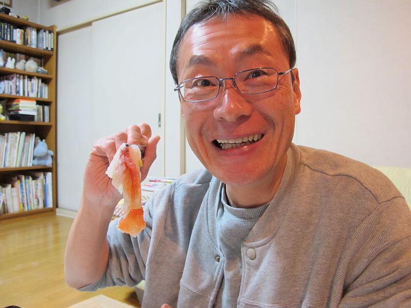 初売り絶賛開催中!濃厚な味わいのベンツと海の幸を感じるG4のアイサイトを比較_f0076731_1618563.jpg