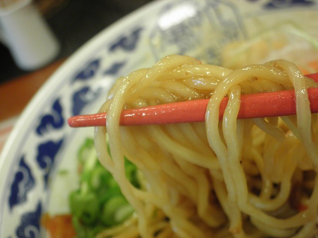 九州ラーメン亀王(きおう) 箕面船場店_c0118393_848818.jpg