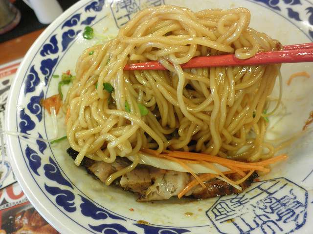 九州ラーメン亀王(きおう) 箕面船場店_c0118393_8495467.jpg