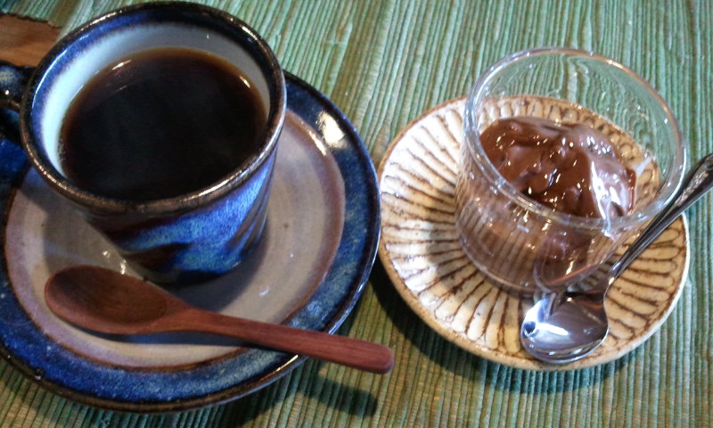 古民家のカフェ?!_b0246207_2210443.jpg