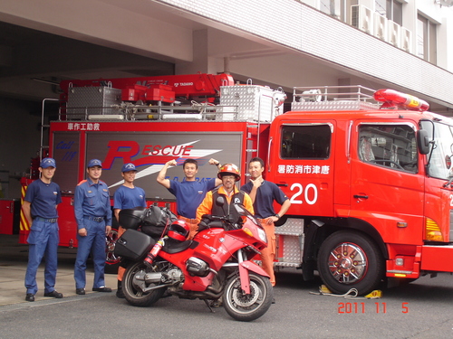 「消防単車の大冒険！！」（消防単車＝生馬）_b0238789_23573478.jpg