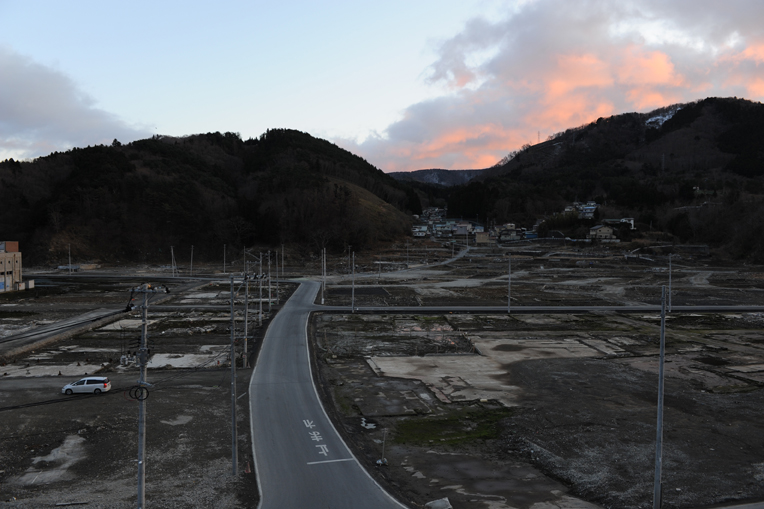 震災からもうすぐ10ヶ月_f0044846_2431665.jpg