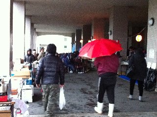 被災地支援プロジェクト福島県相馬市【仮設住宅にてX\'masリースワークショップ開催】1日目のご報告_b0076951_15472312.jpg