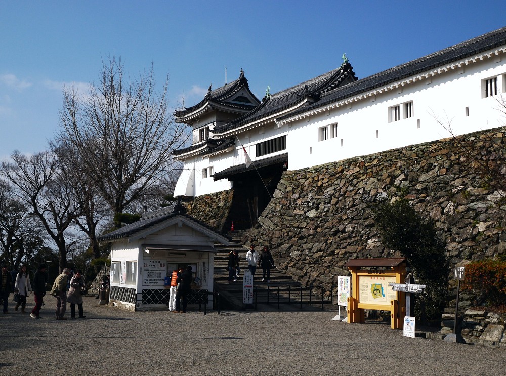 　　新春の和歌山城　　２０２５-０１-０９　００：００_b0093754_221288.jpg