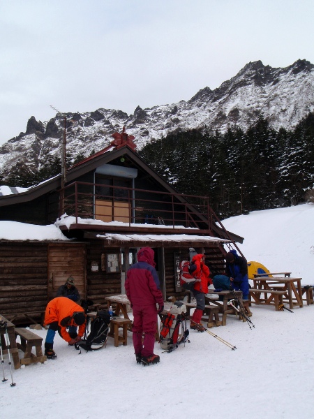 お正月登山　南八ヶ岳縦走－阿弥陀岳へ_c0177814_2257279.jpg