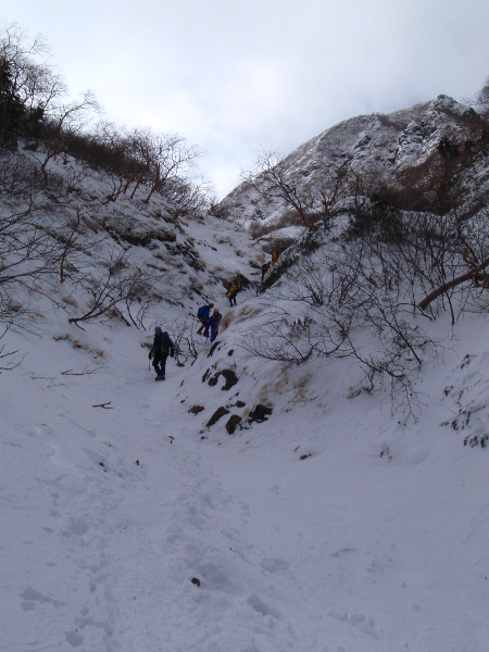 お正月登山　南八ヶ岳縦走－阿弥陀岳へ_c0177814_23185355.jpg