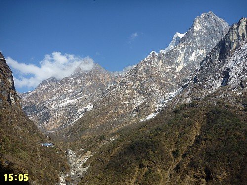 Sinuwa(1360m) から Deurali(3200m) へ,2-2_c0048117_2263823.jpg