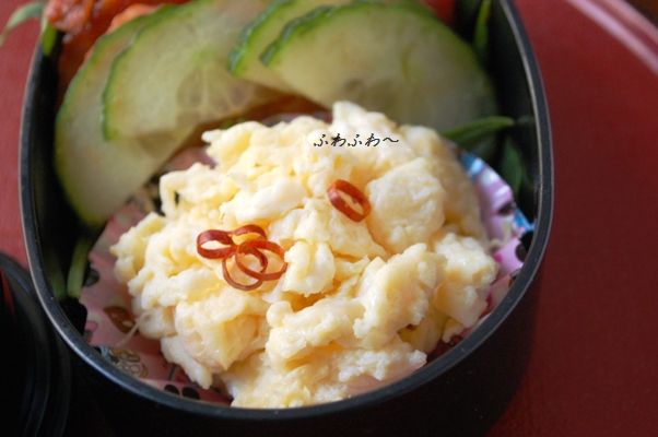 お弁当に梅バター炒飯_d0104926_3131916.jpg