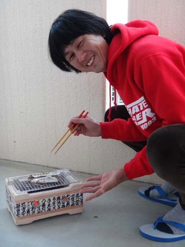 エソと干物と炭火焼き トキシンのイラストレーター的 沖縄 生活 エソと干物と炭火焼き トキシンのイラストレーター的 沖縄 生活