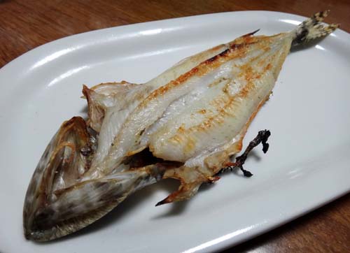 エソと干物と炭火焼き トキシンのイラストレーター的 沖縄 生活