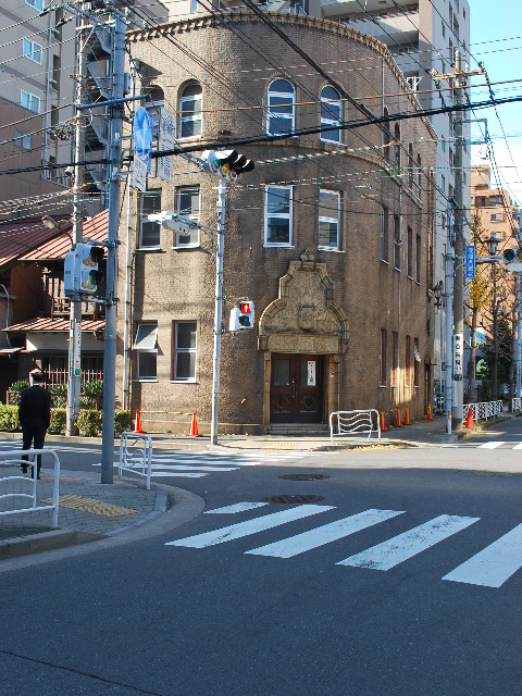 東京深川の村林ビル(建築家・関根要太郎作品研究)_f0142606_1825524.jpg