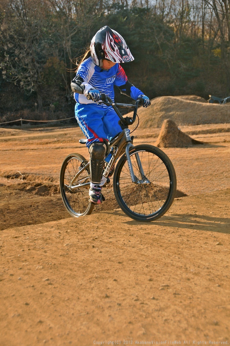 ２０１２CSC BMX愛好会　1月7日の風景VOL2　動画追加_b0065730_1933329.jpg