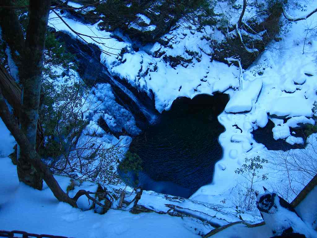 完全凍結の　高瀑の滝 　（たかたるのたき）_b0124306_19271922.jpg