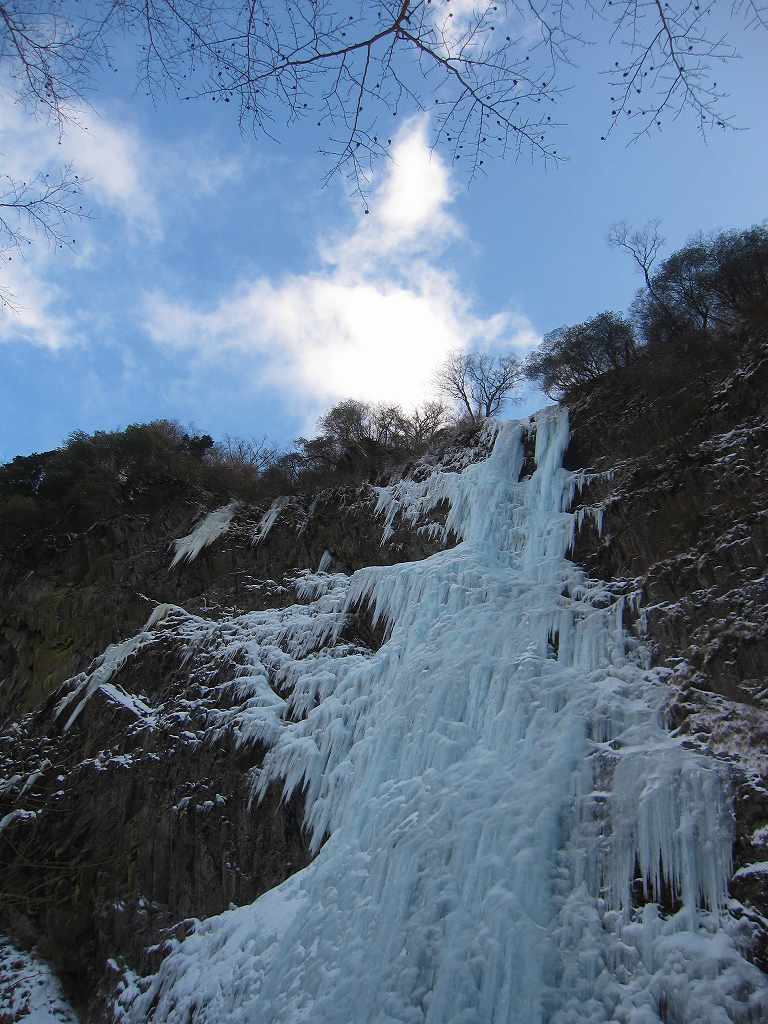 完全凍結の　高瀑の滝 　（たかたるのたき）_b0124306_2322071.jpg